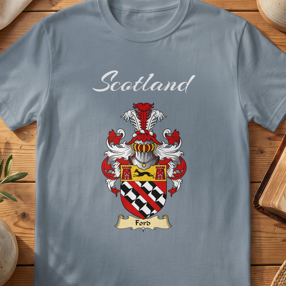 Ford Scottish family shield T-shirt in Stone Blue