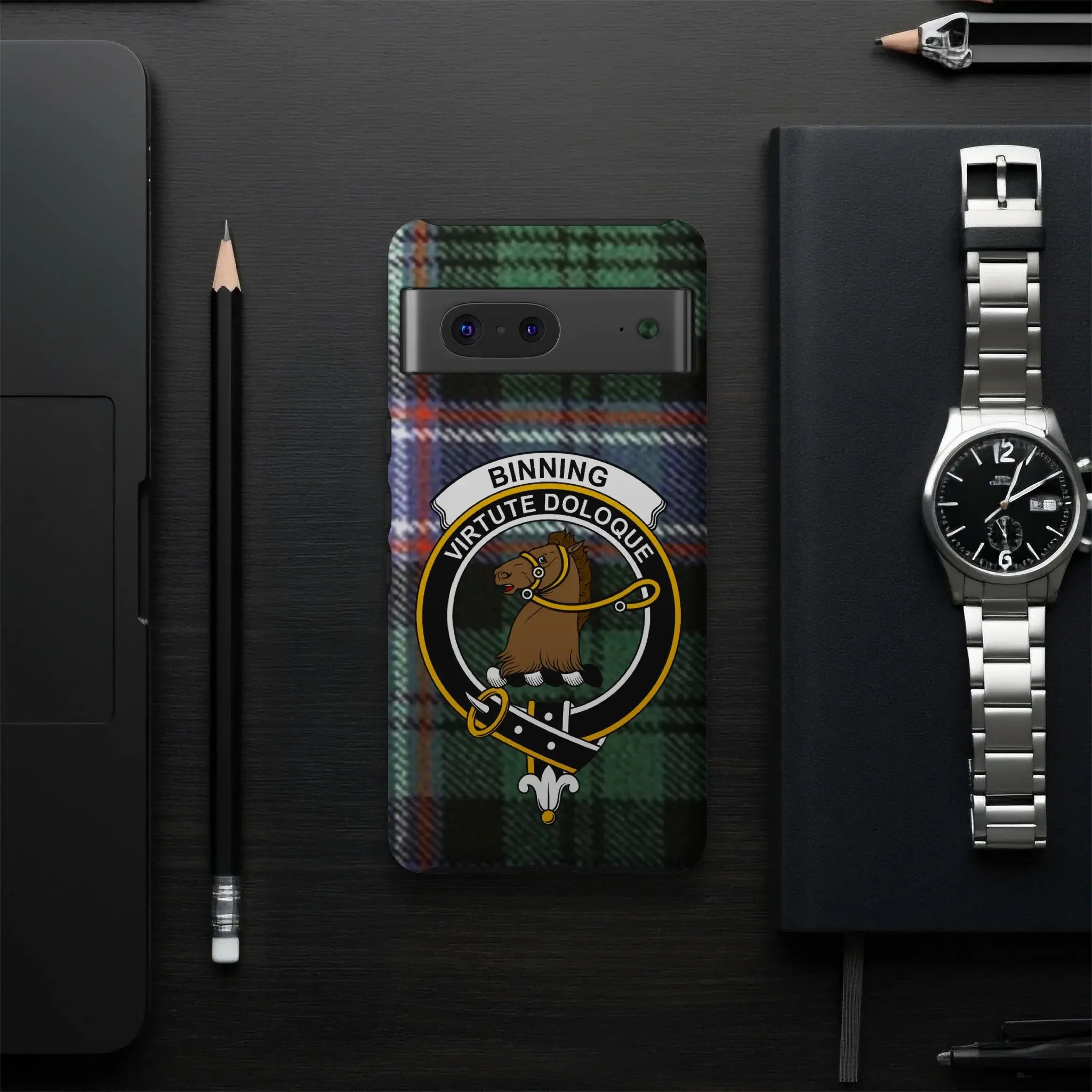 Binning Virtute Doloque Plaid Design Phone Case