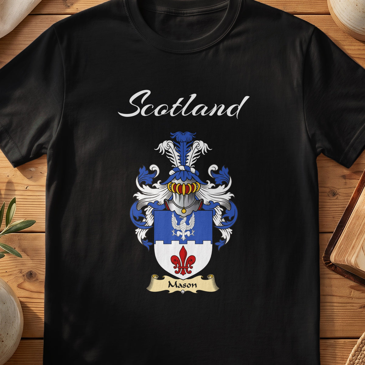 Mason Scottish family shield T-shirt in Black