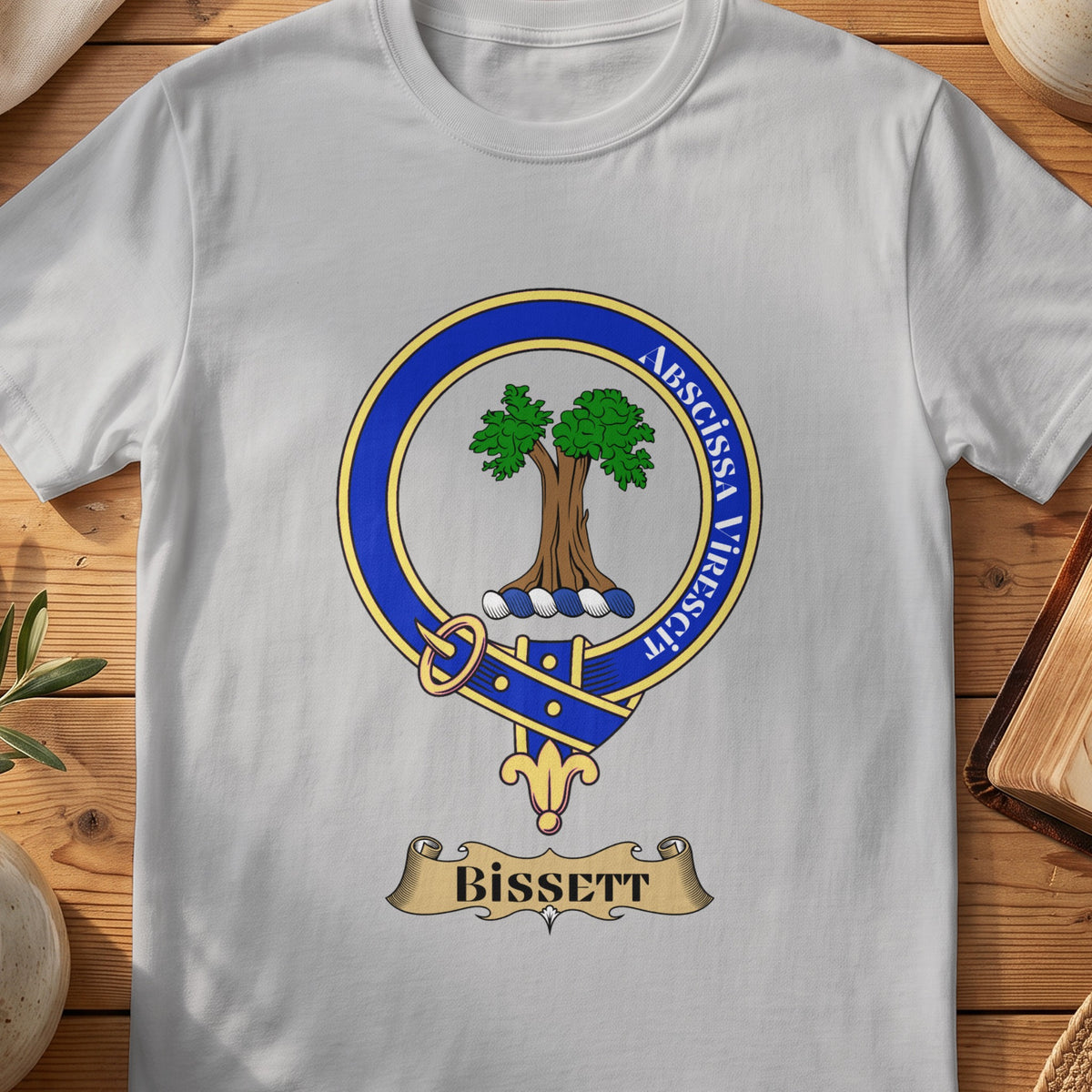 Bissett Scottish clan crest T-shirt in Sport Grey