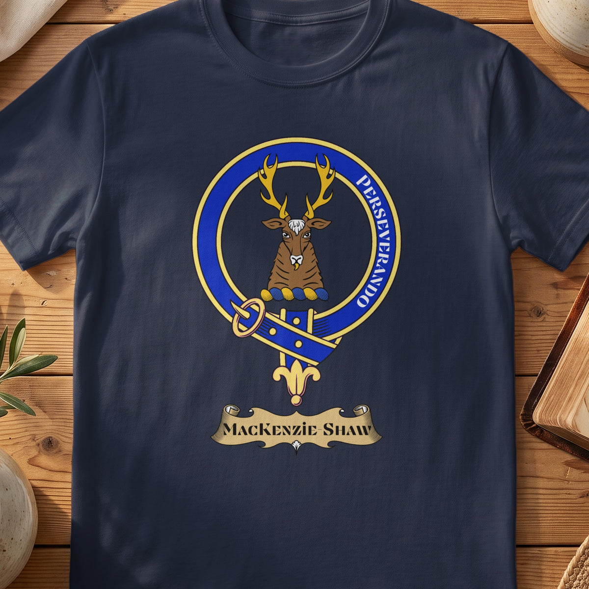 Mackenzie Shaw Scottish clan crest T-shirt in navy
