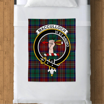 Scottish Clan MacCulloch Crest Tartan Blanket - Living Stone Gifts