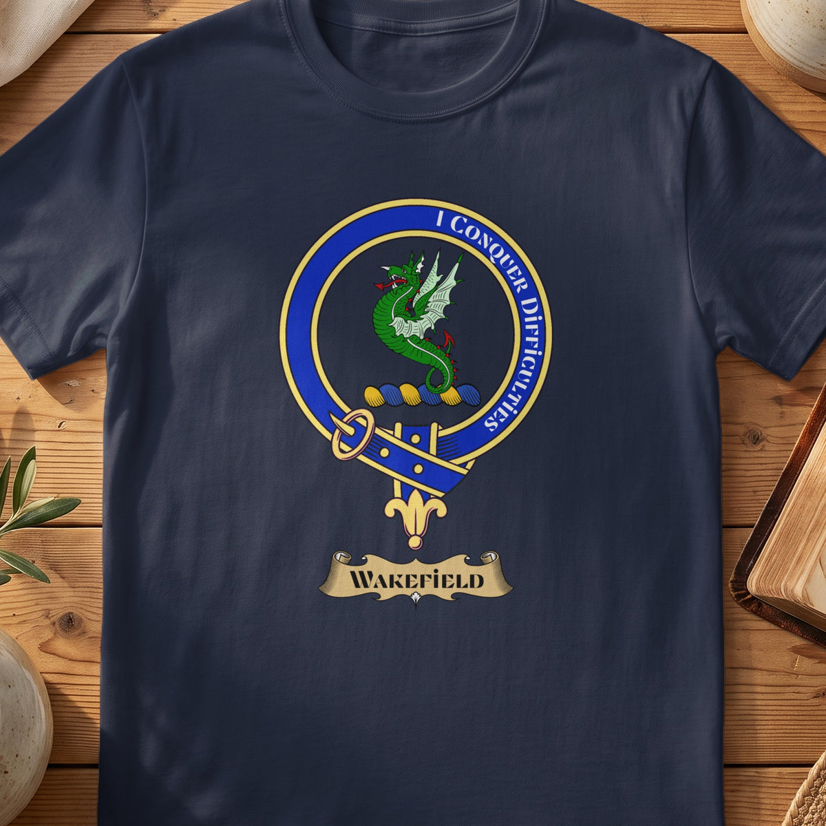 Wakefield Scottish clan crest T-shirt in Navy