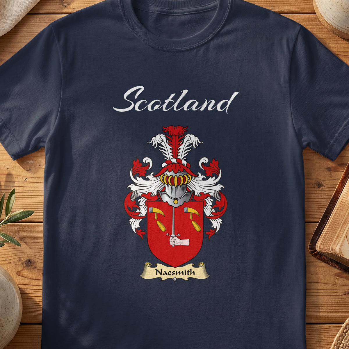Naesmith Scottish family shield T-shirt in Navy