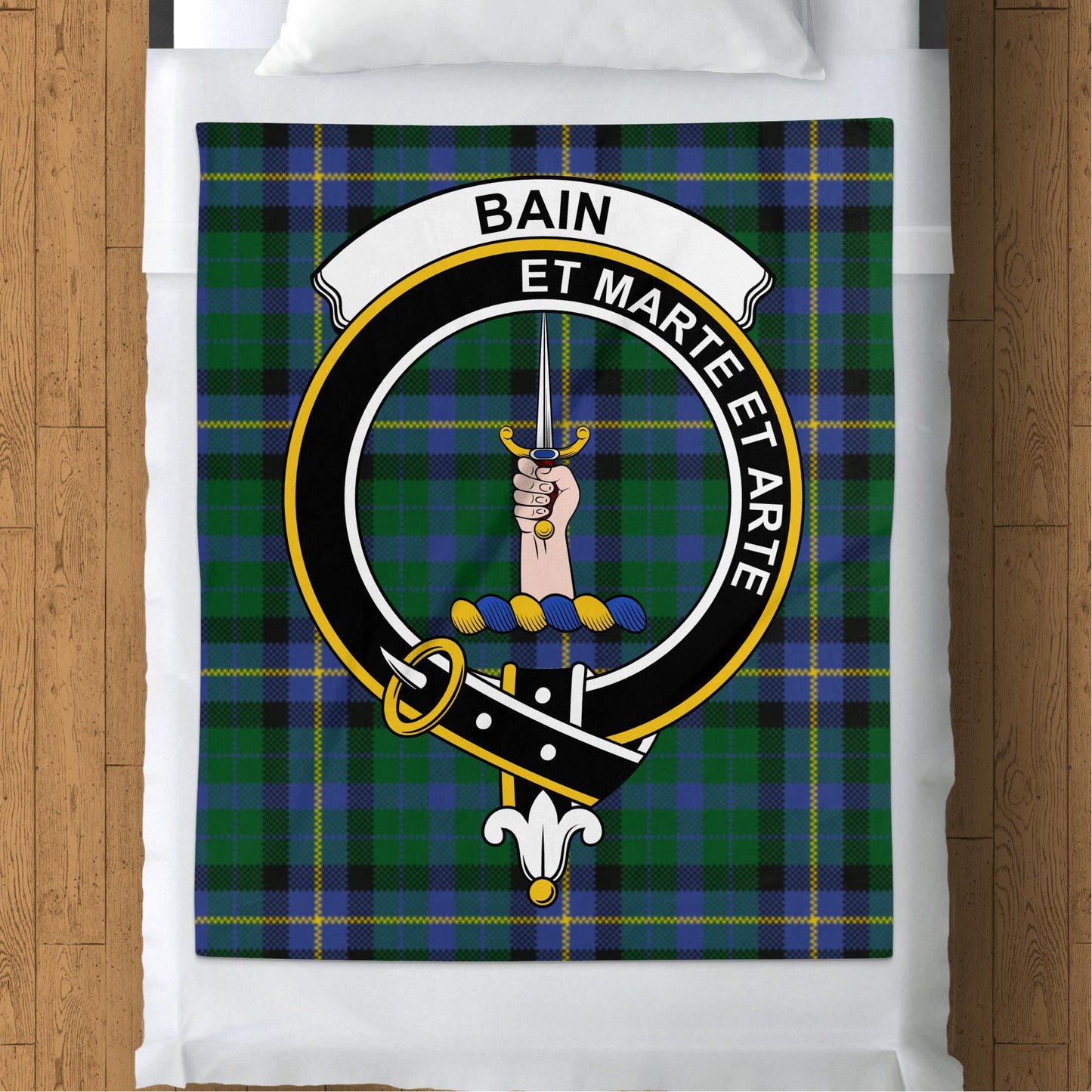 Clan Bain Crest Scottish Tartan Throw Blanket - Living Stone Gifts