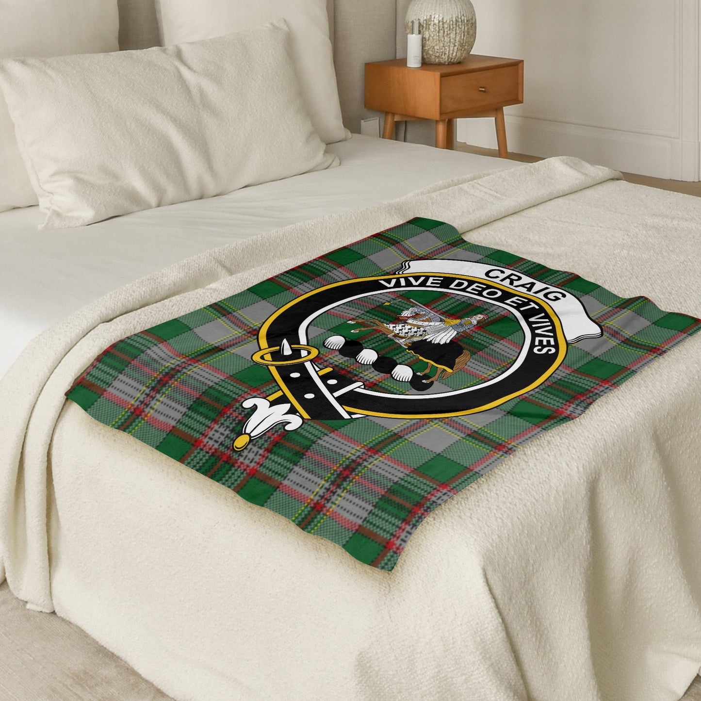 Craig Clan Crest Scottish Tartan Throw Blanket - Living Stone Gifts