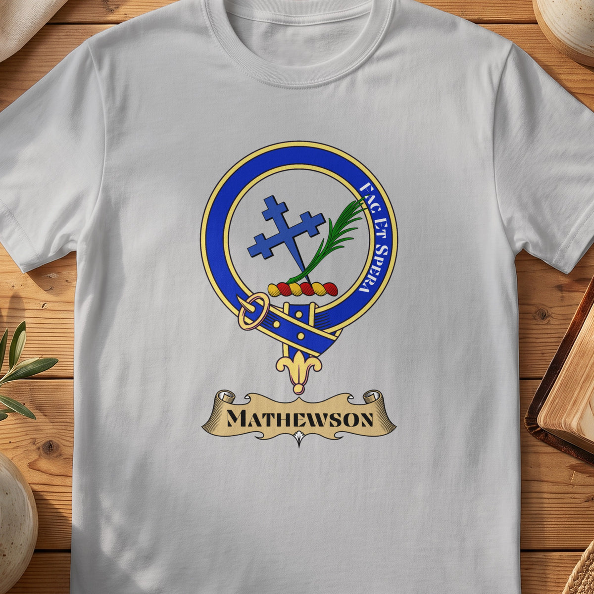 Mathewson Scottish clan crest T-shirt in Sport Grey