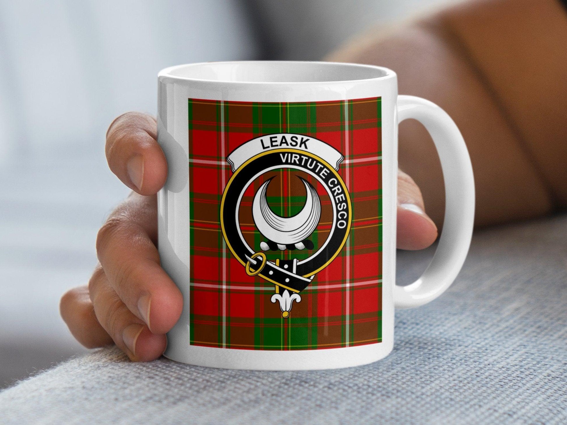 Clan Leask Virtute Cresco Tartan Crest Plaid Mug - Living Stone Gifts