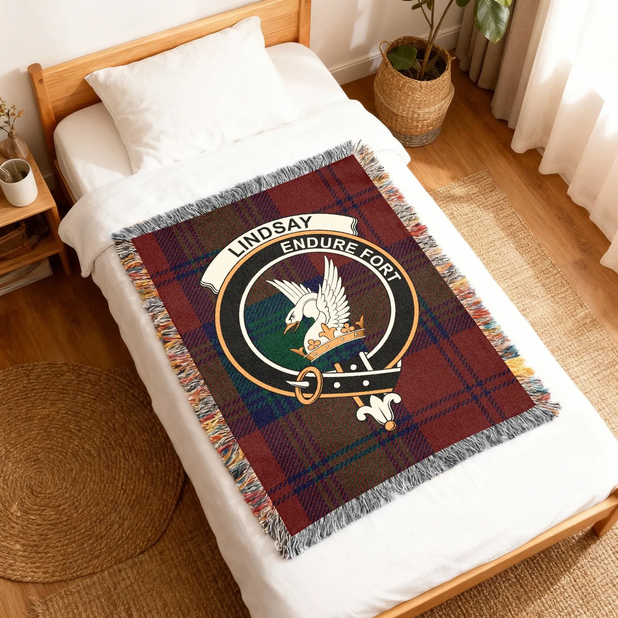 Lindsay Endure Fort crest blanket quilt throw — eagle heraldic design in cotton weave