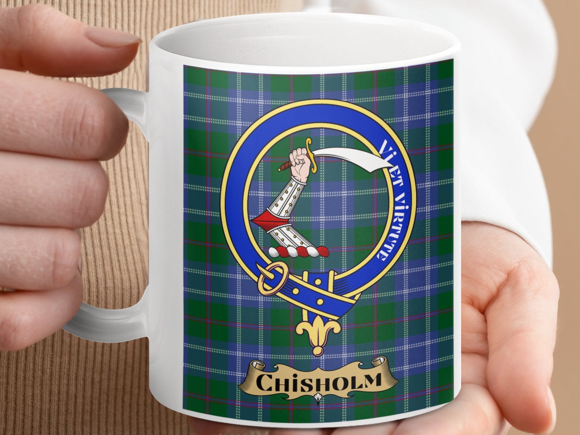 Clan Chisholm Scottish Tartan Crest Emblem Mug - Living Stone Gifts