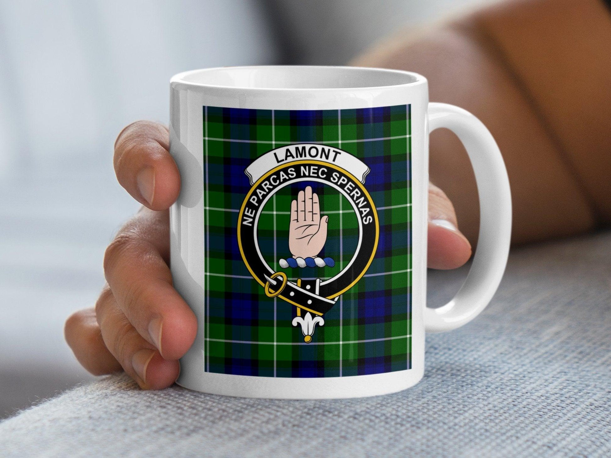 Scottish Clan Lamont Tartan Crest Plaid Design Mug - Living Stone Gifts