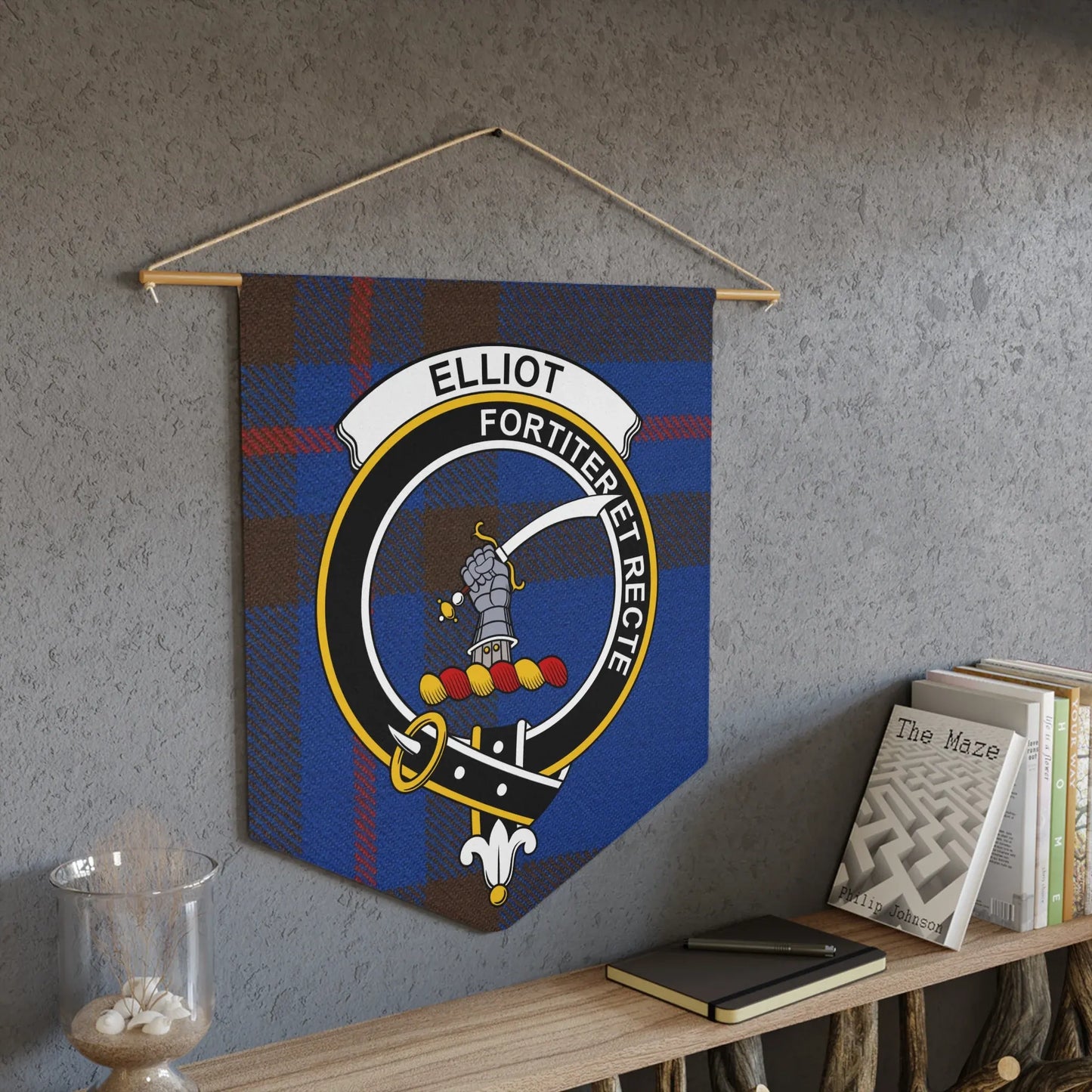 Fortiter Et Recte Family Crest Wall Hanging product
