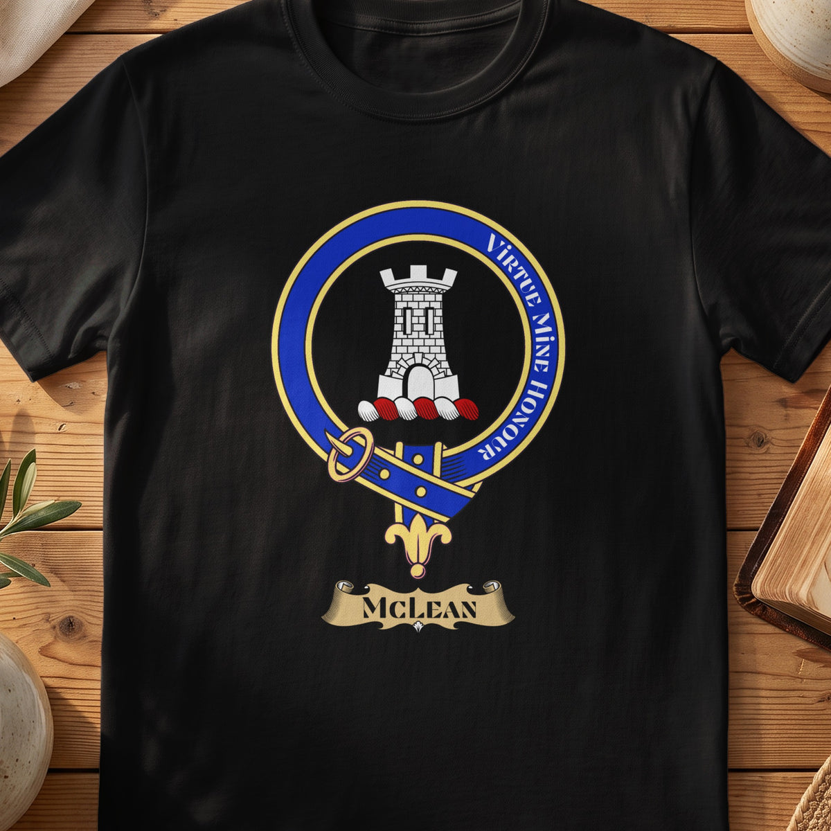 McLean Scottish clan crest T-shirt in Black