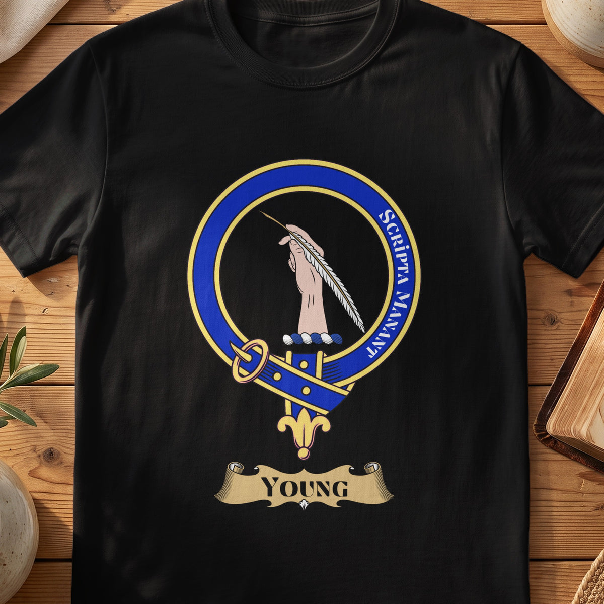 Young Scottish clan crest T-shirt in Black