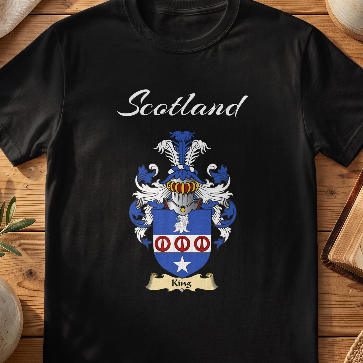 King Scottish family shield T-shirt in Black