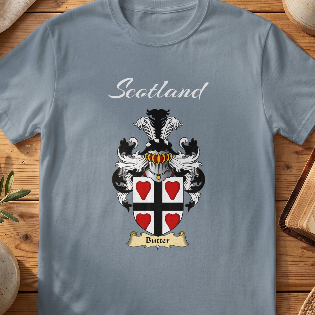 Butter Scottish family shield T-shirt in Stone Blue