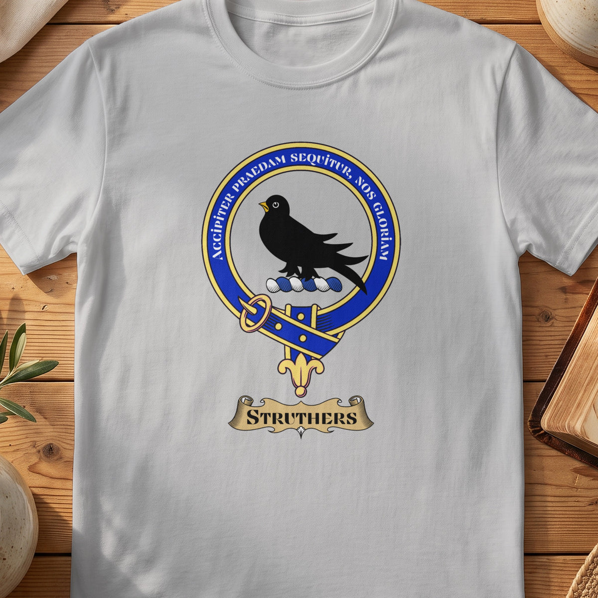 Struthers Scottish clan crest T-shirt in Sport Grey