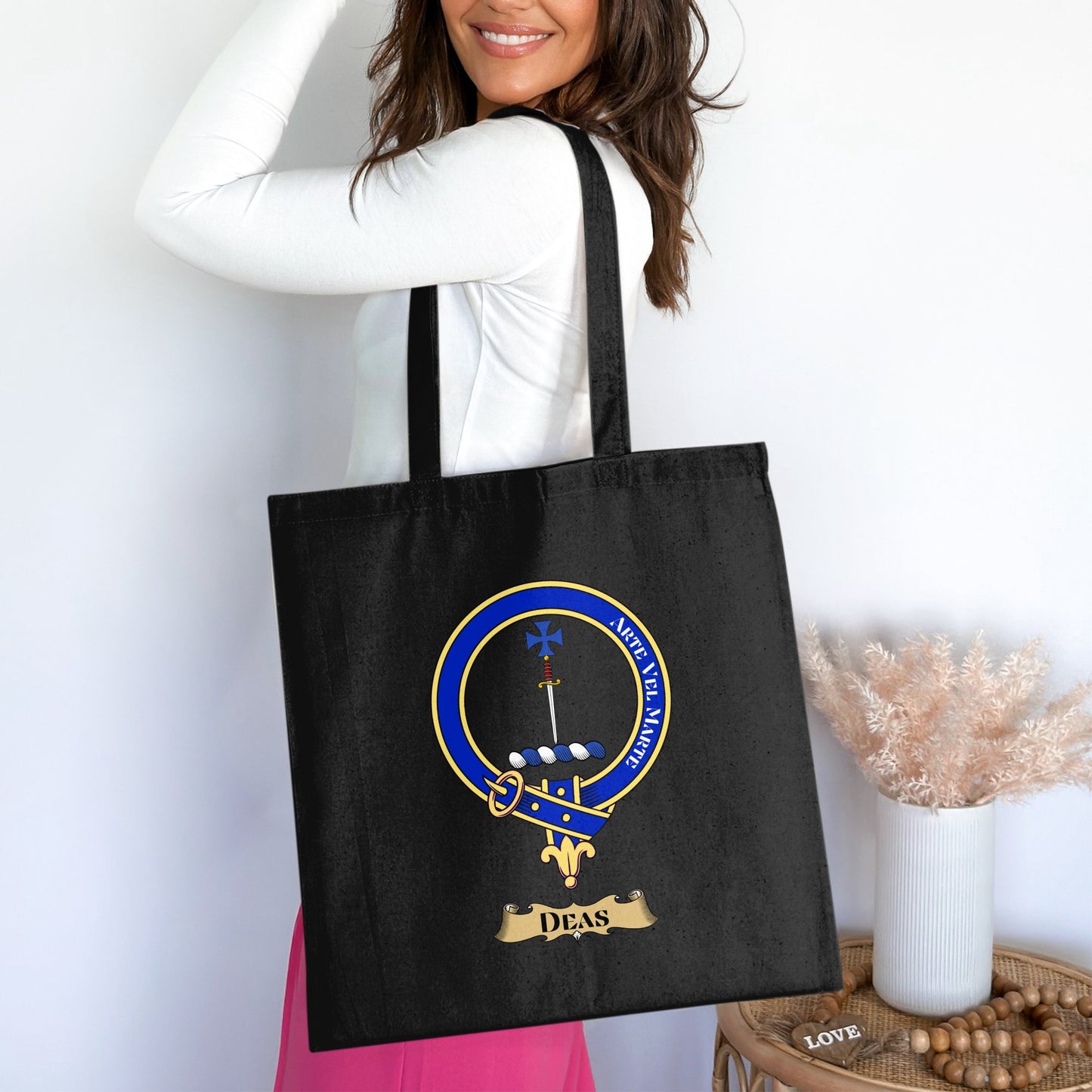 Deas Clan Crest Scottish Design Tote Bag - Living Stone Gifts