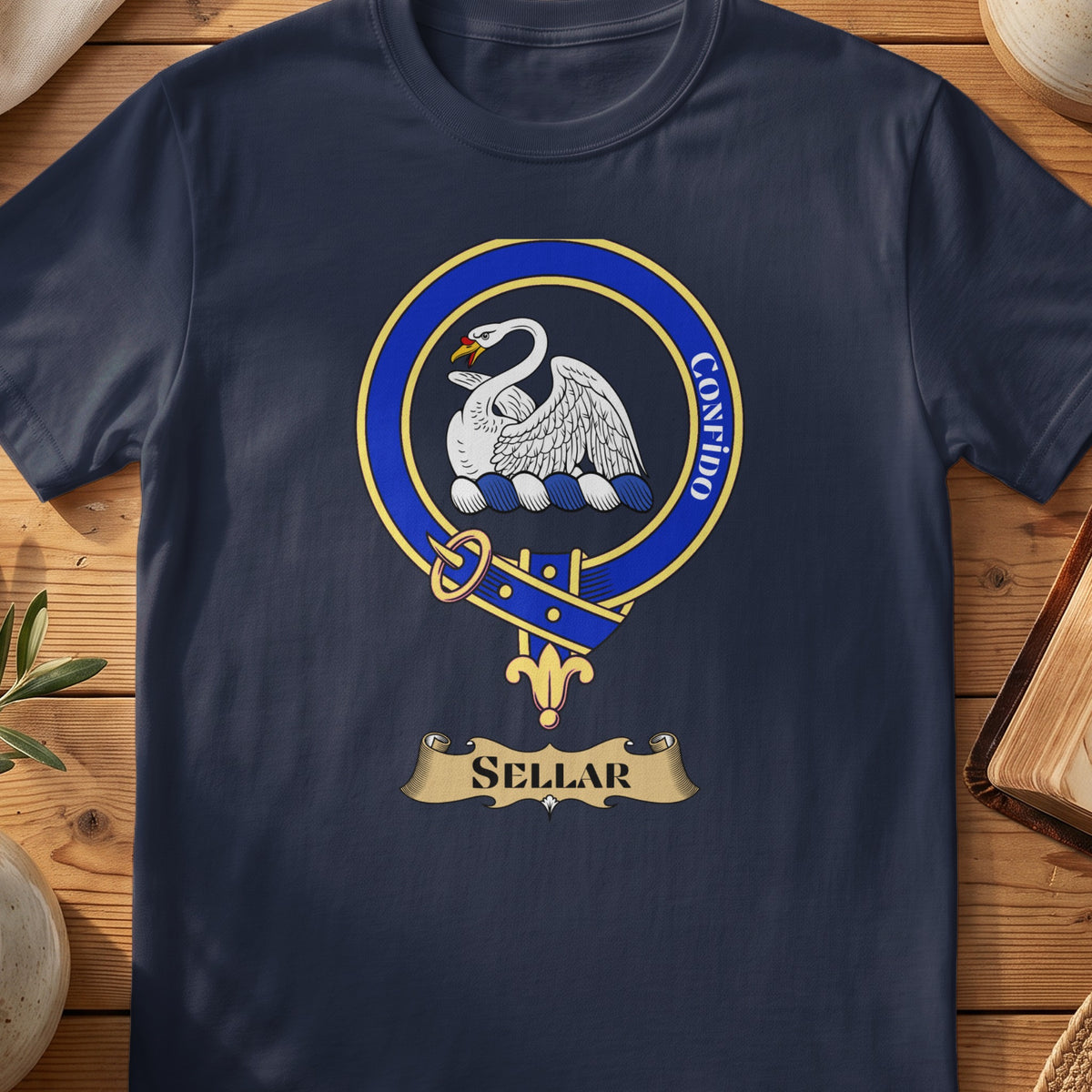 Sellar Scottish clan crest T-shirt in Navy