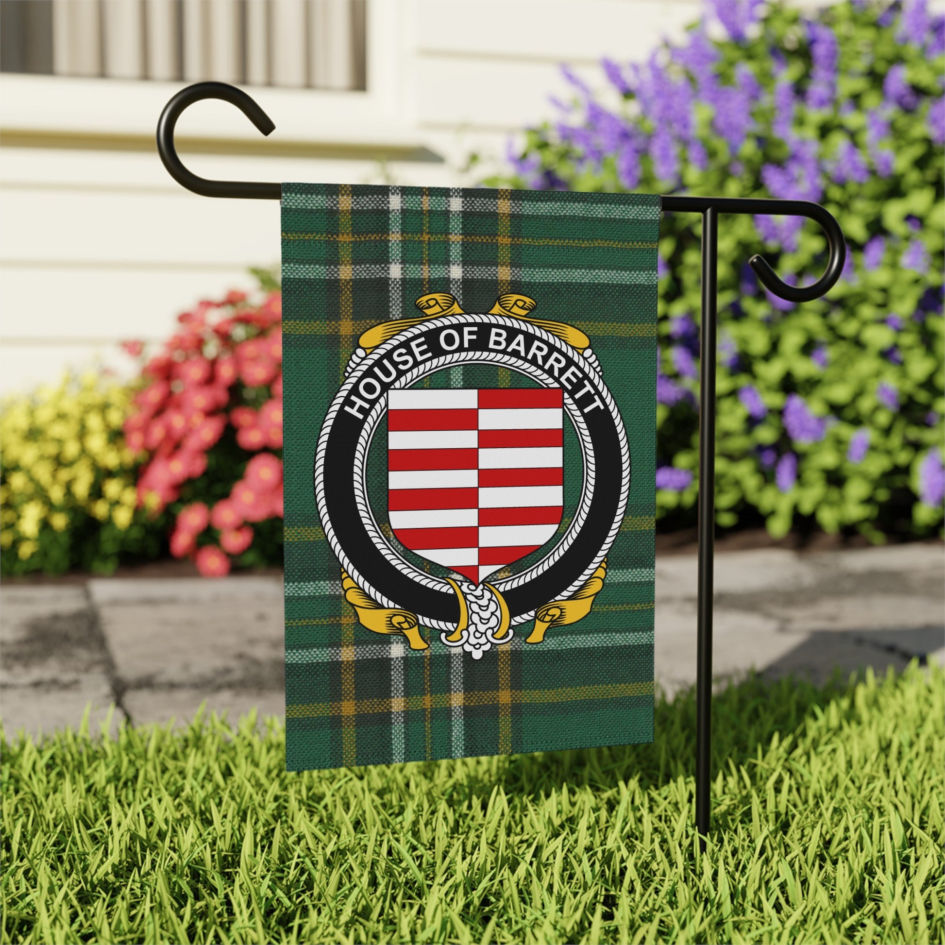 House of Barrett Personalized Garden Flag