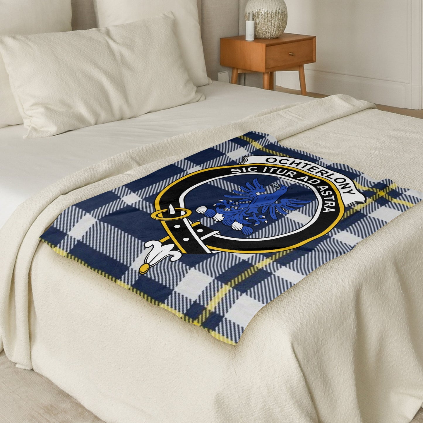 Scottish Clan Ochterlony Plaid Throw Blanket - Living Stone Gifts