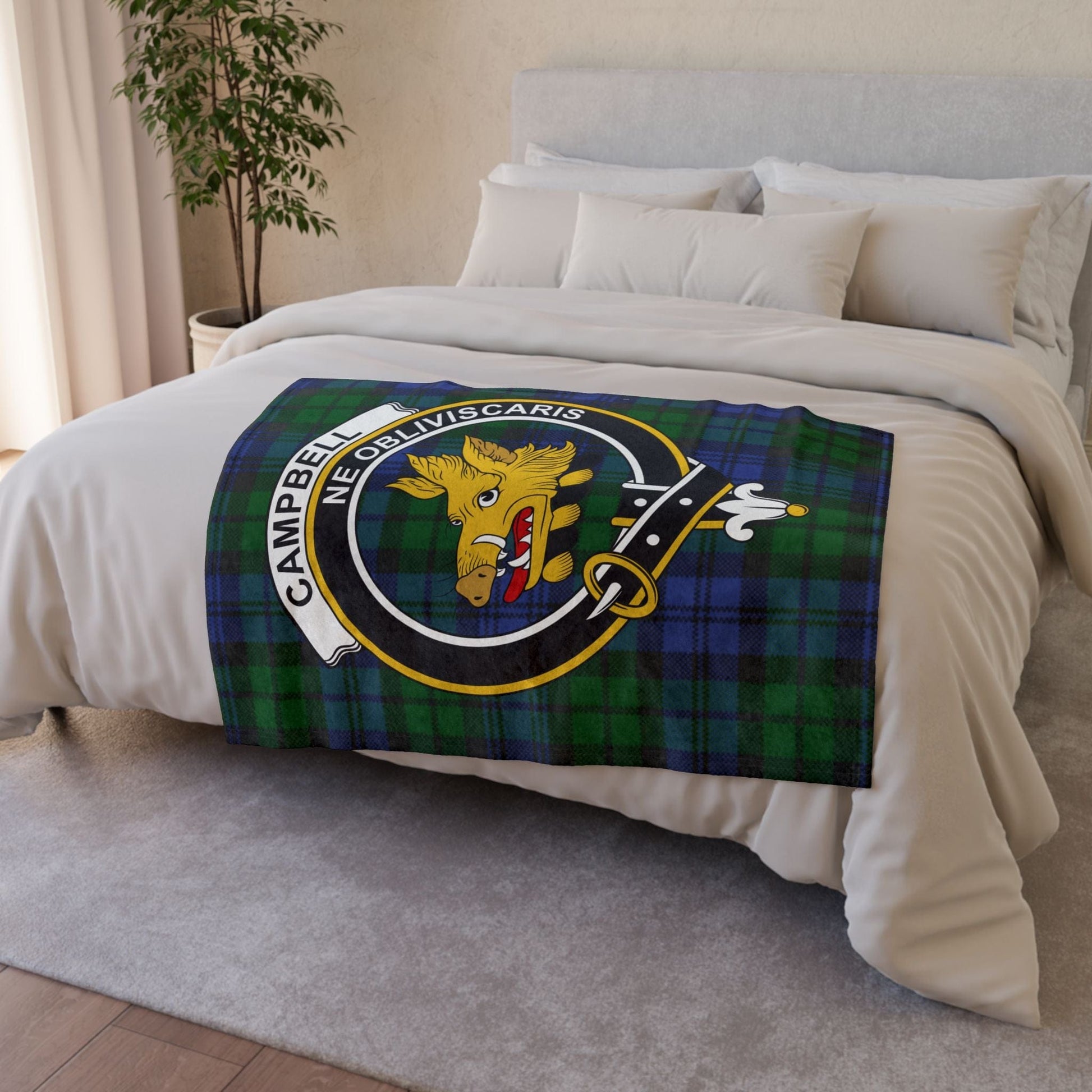 Home Decor Clan Campbell Tartan Crest Blanket - Soft Tartan Fleece, 3 Sizes Available