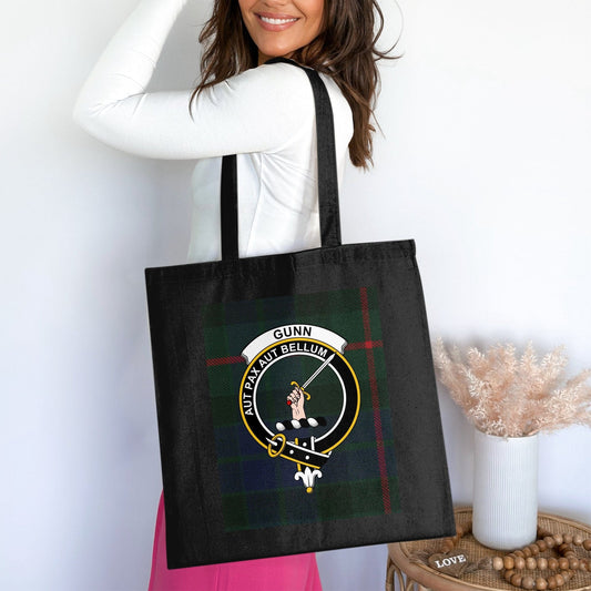 Physical Item 15"x16" / Black Gunn clan scottish tartan background Tote Bag