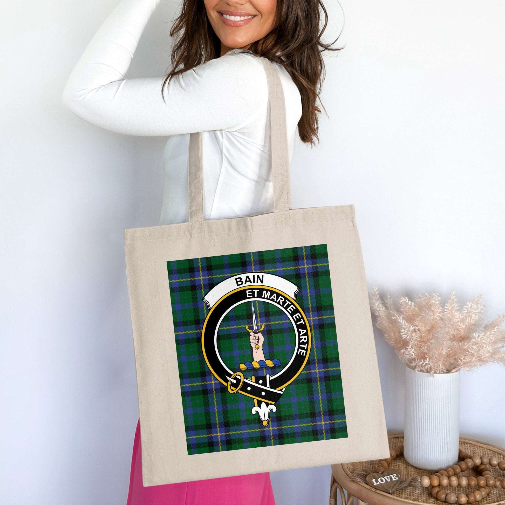 Physical Item 15"x16" / Natural Bain Clan Scottish Tartan Crest Et Marte Et Arte Tote Bag