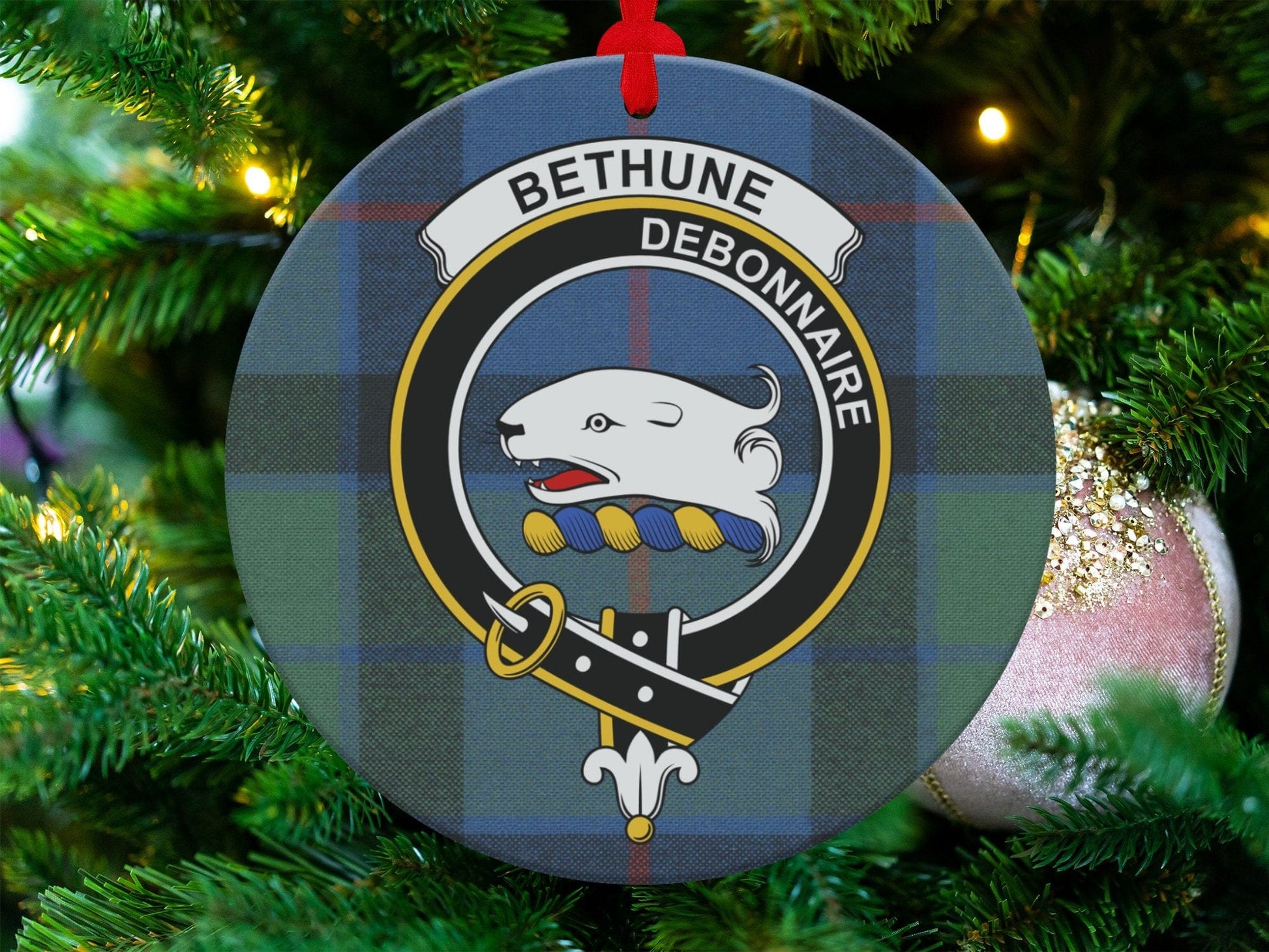 Physical Item 3.6" Bethune Clan Crest Tartan Christmas Decorations Ornaments