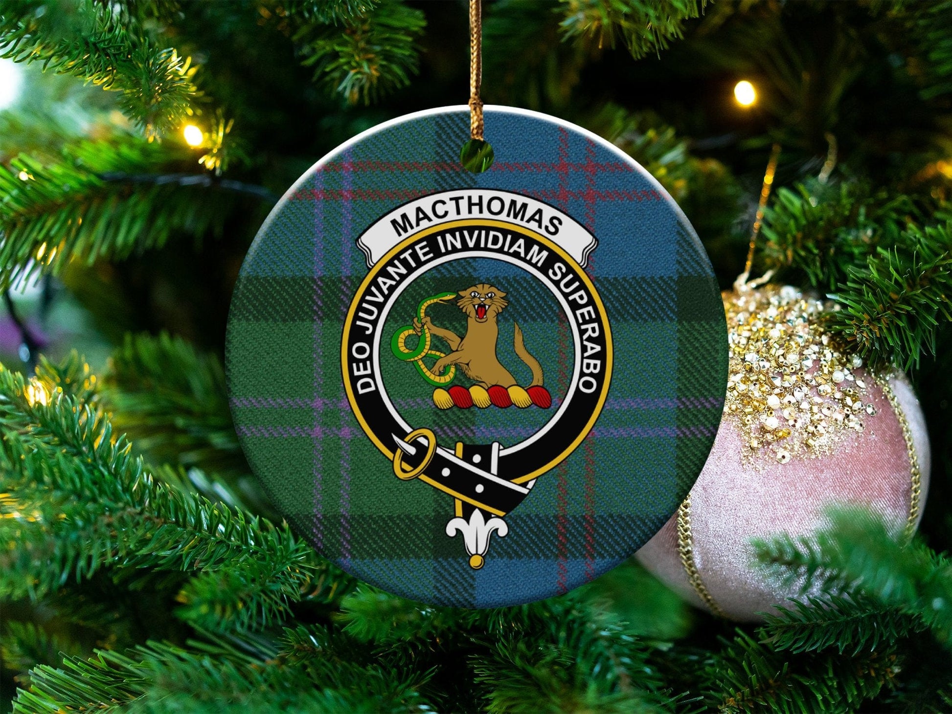 Physical Item 3" / White Macthomas Clan Crest Tartan Christmas Ceramic Ornaments