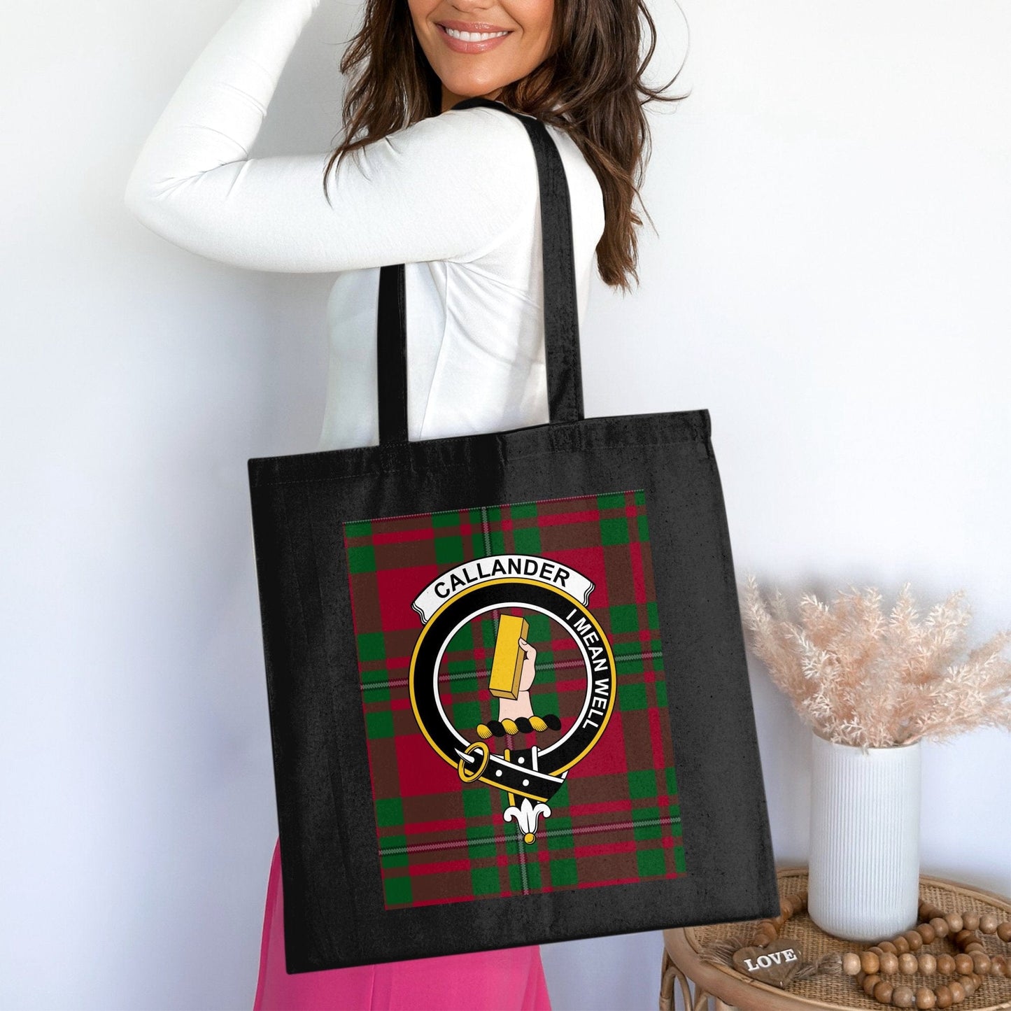 Physical Item Callander clan tartan crest mean well Tote Bag