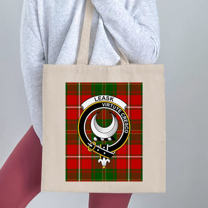 Physical Item Leask Virtute Cresco Scottish Clan Crest Tartan Tote Bag