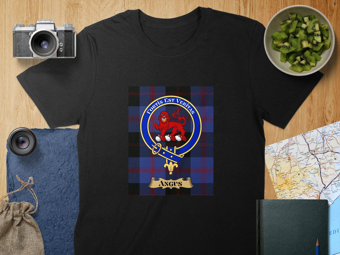 Physical Item S / Black Angus Clan Scottish Tartan Crest Unisex T-Shirt