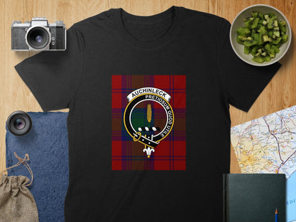 Physical Item S / Black Auchinleck Clan Scottish Tartan Crest Unisex T-Shirt