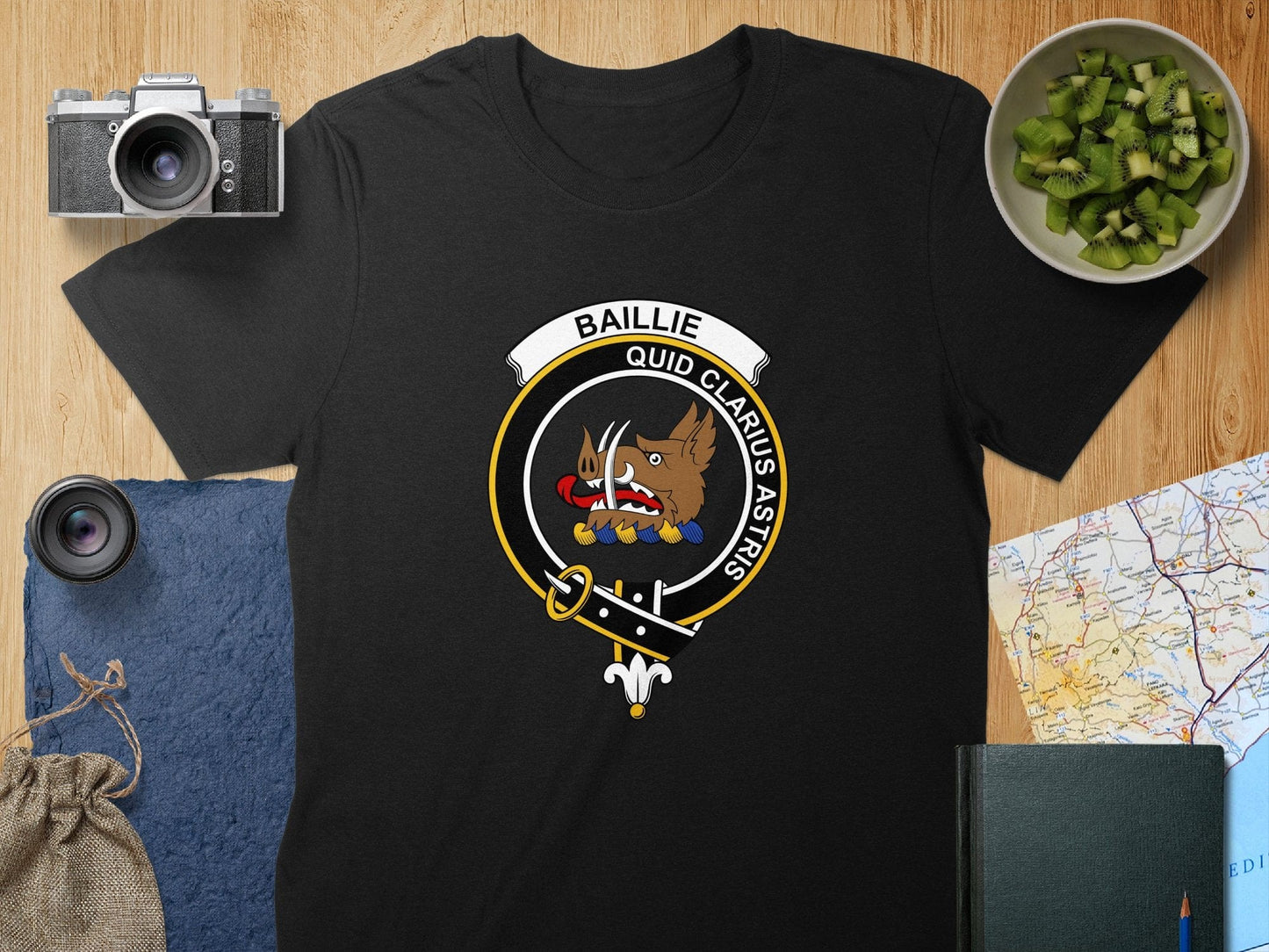 Physical Item S / Black Baillie Clan Crest Scottish Unisex T-Shirt