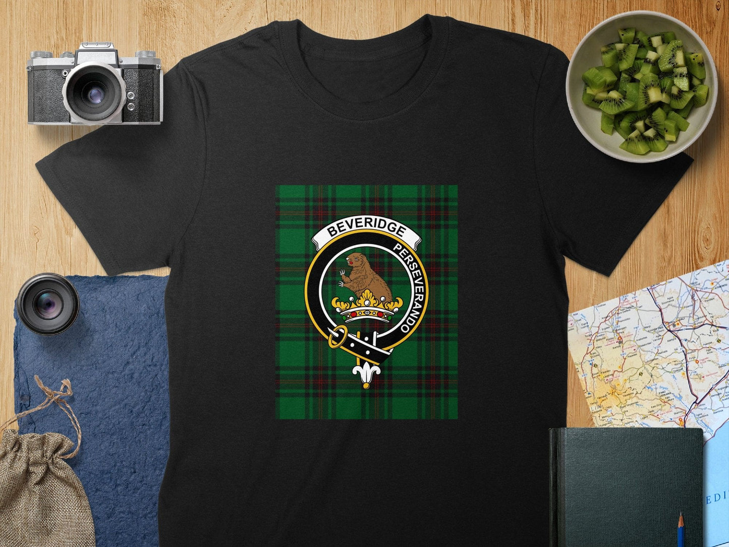 Physical Item S / Black Beveridge Clan Scottish Tartan Crest Unisex T-Shirt