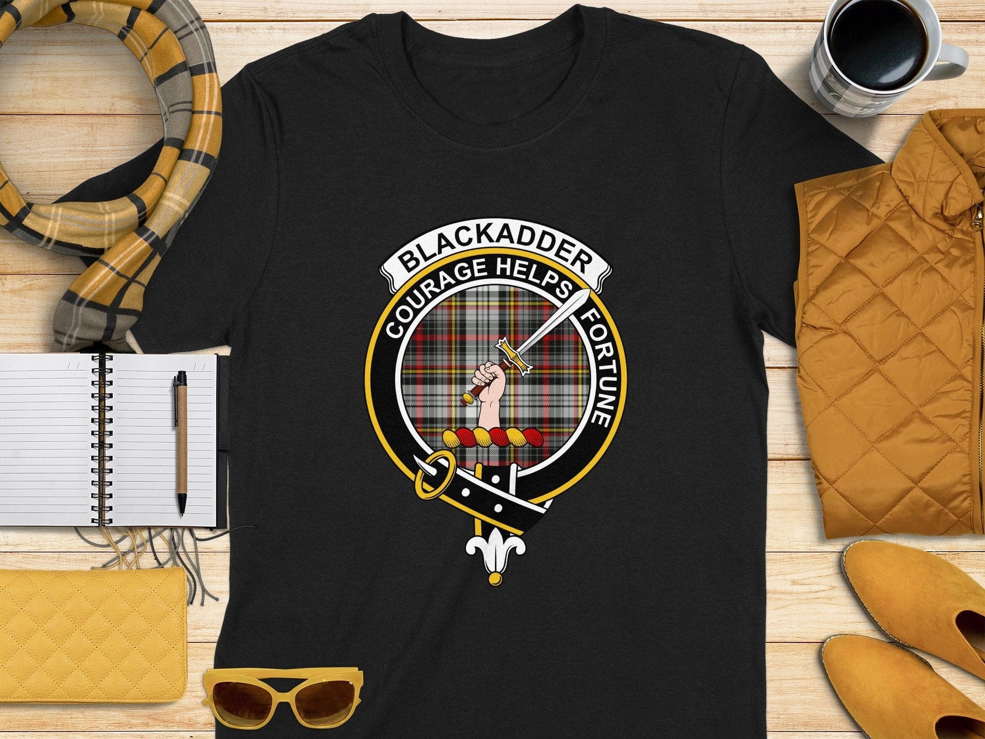 Physical Item S / Black Blackadder Clan Scottish Tartan Crest T-Shirt