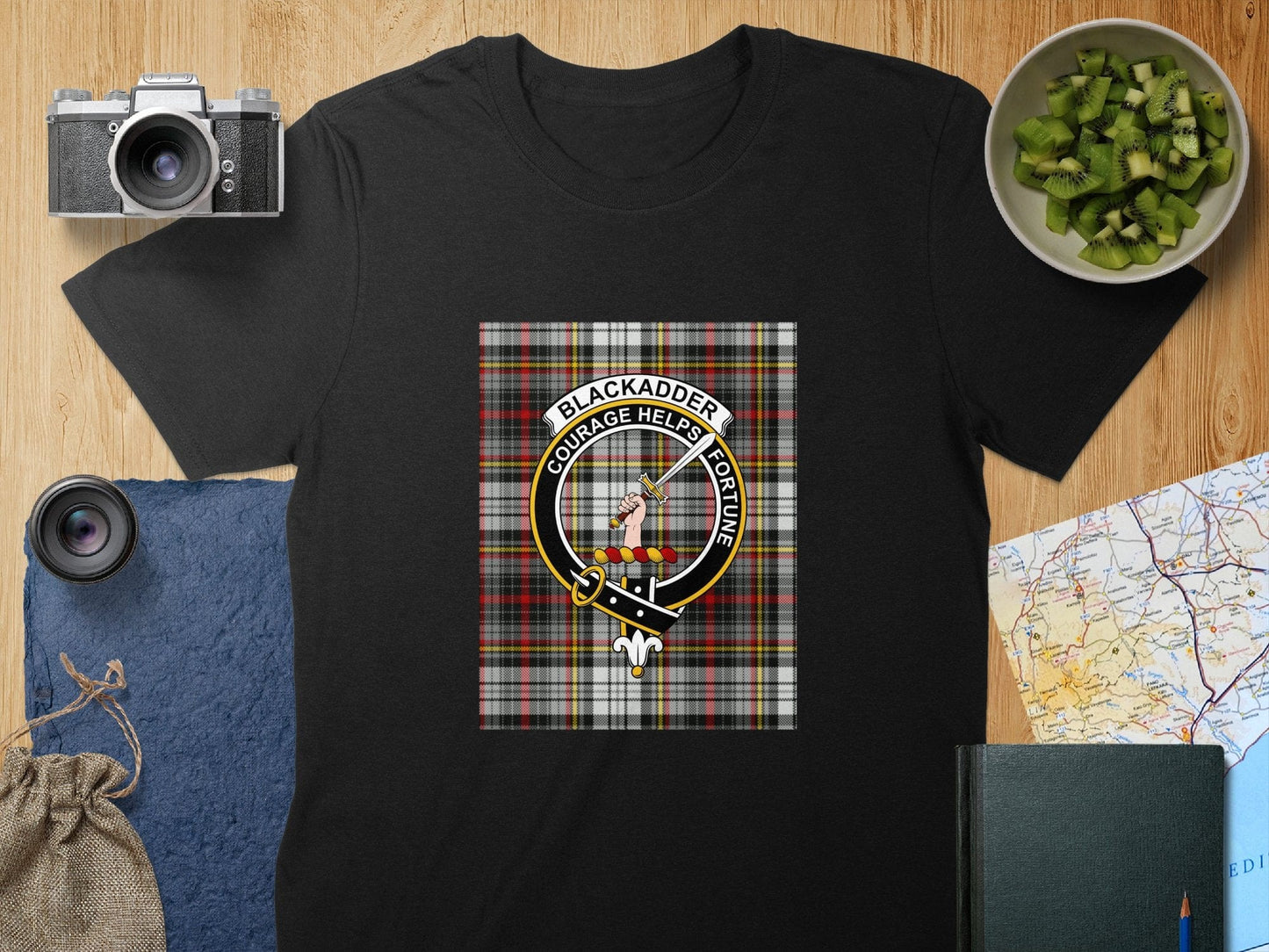 Physical Item S / Black Blackadder Clan Scottish Tartan Crest Unisex T-Shirt