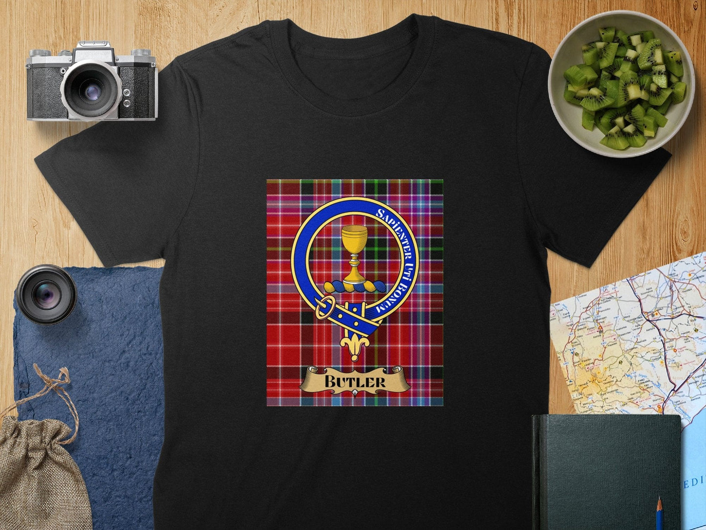 Physical Item S / Black Butler Clan Scottish Tartan Crest Unisex T-Shirt