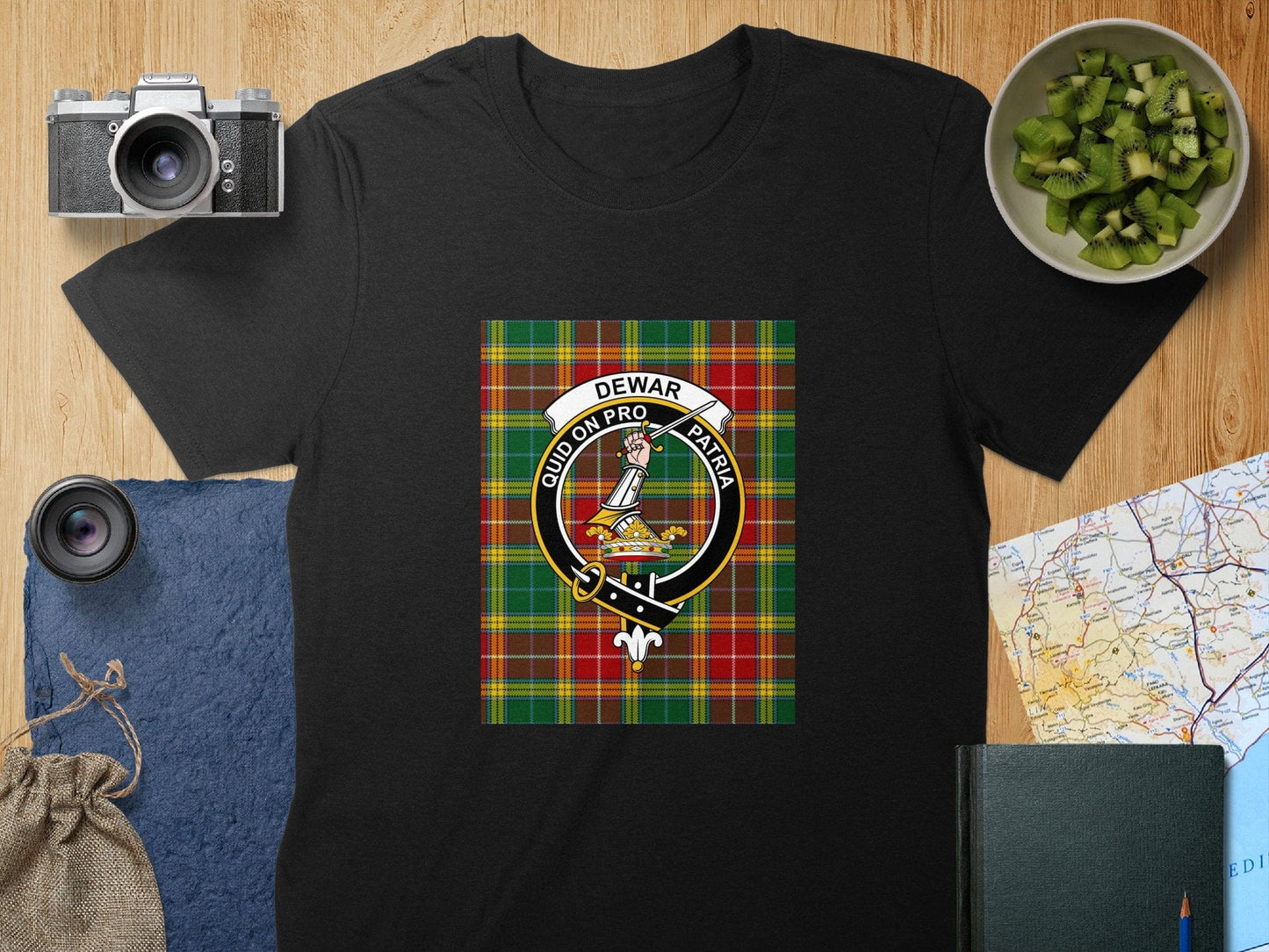 Physical Item S / Black Dewar Clan Scottish Tartan Crest Unisex T-Shirt