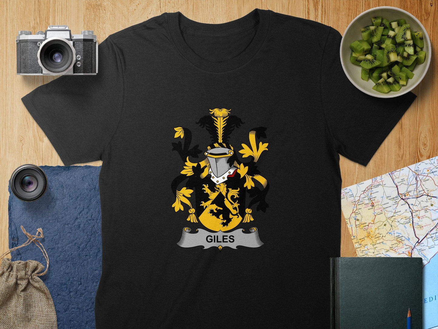 Physical Item S / Black Giles Surname Irish Heraldry Unisex T-Shirt