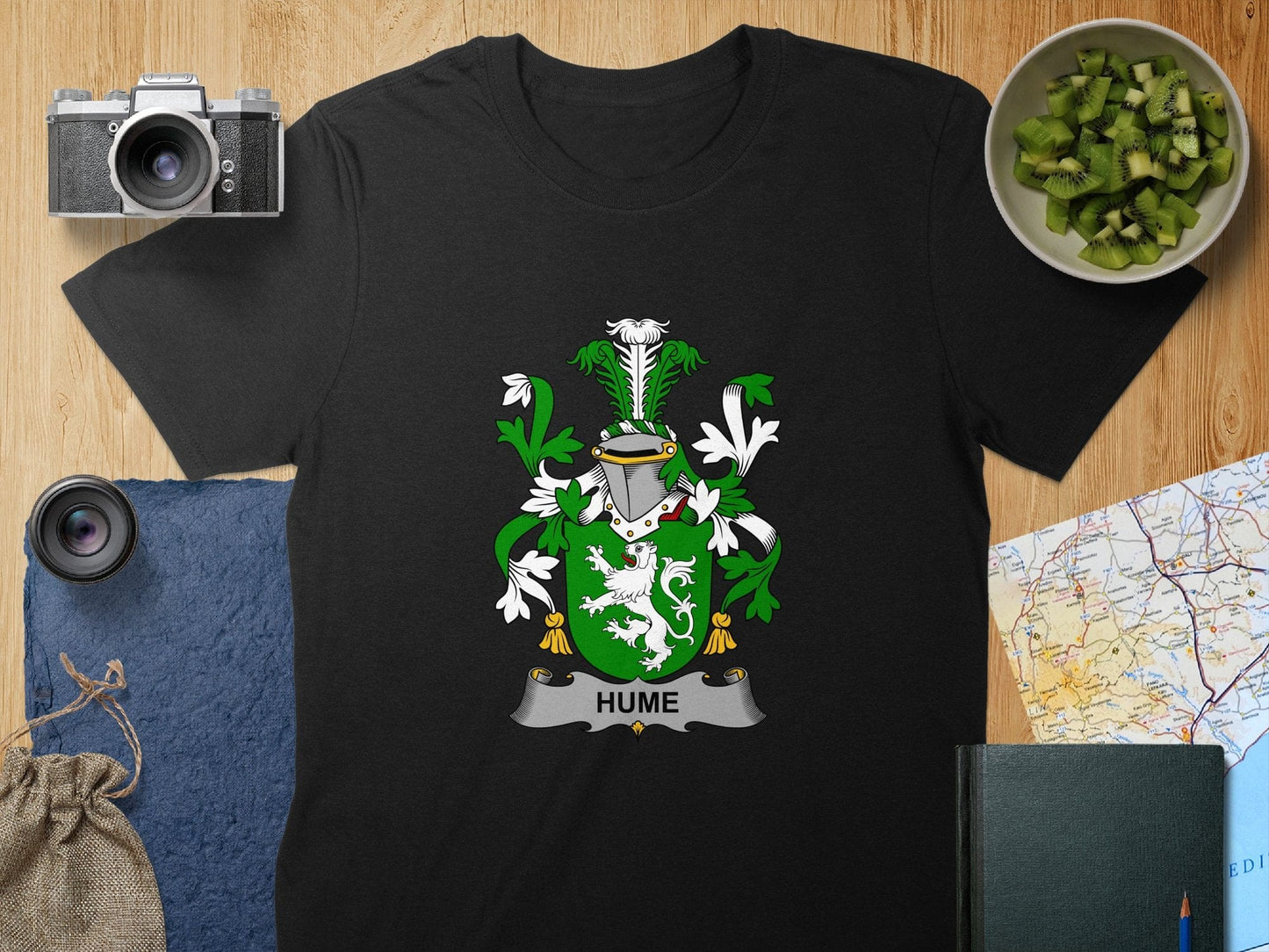 Physical Item S / Black Hume Surname Irish Heraldry Unisex T-Shirt