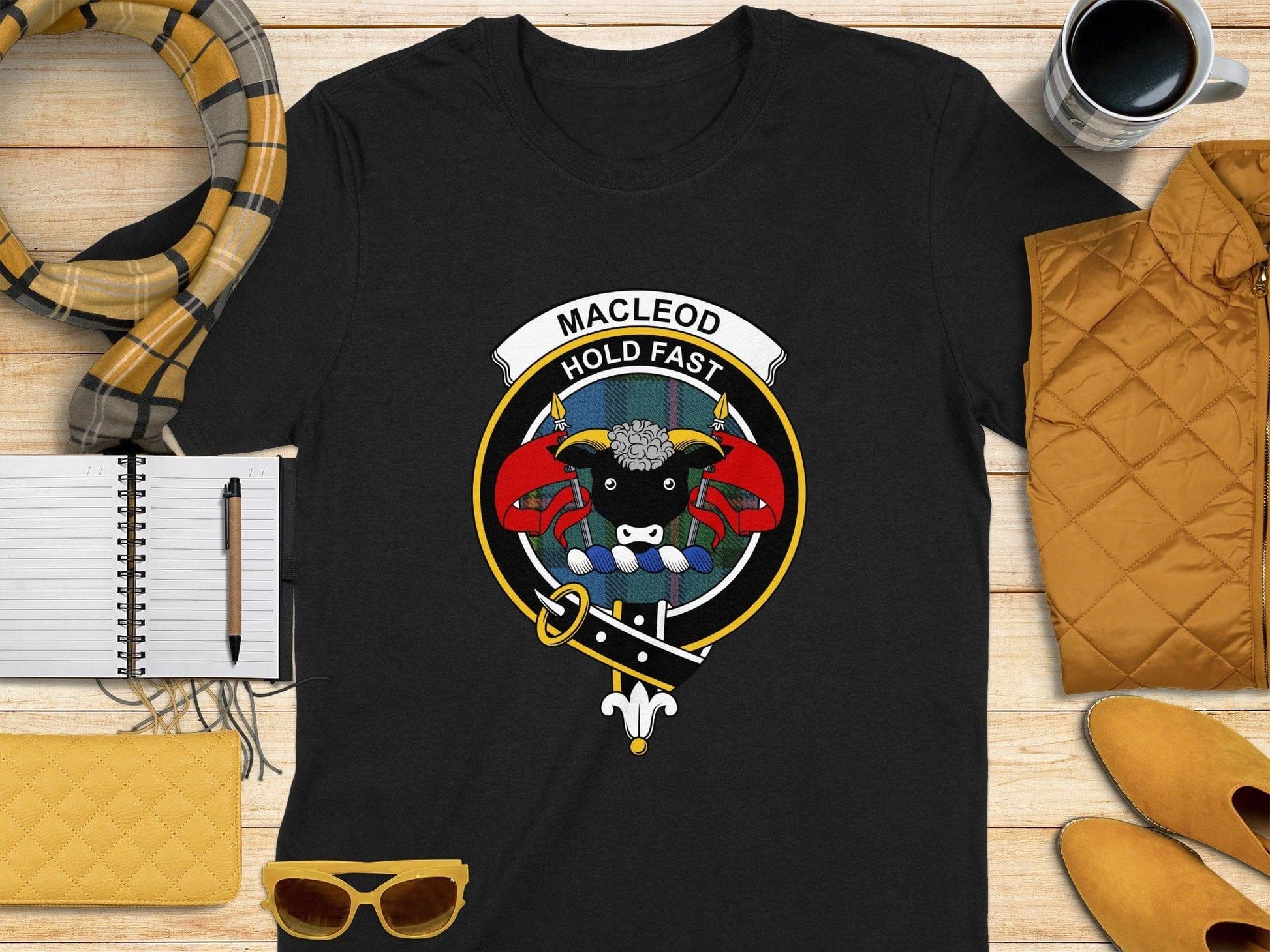 Physical Item S / Black MacLeod Clan Scottish Tartan Crest T-Shirt