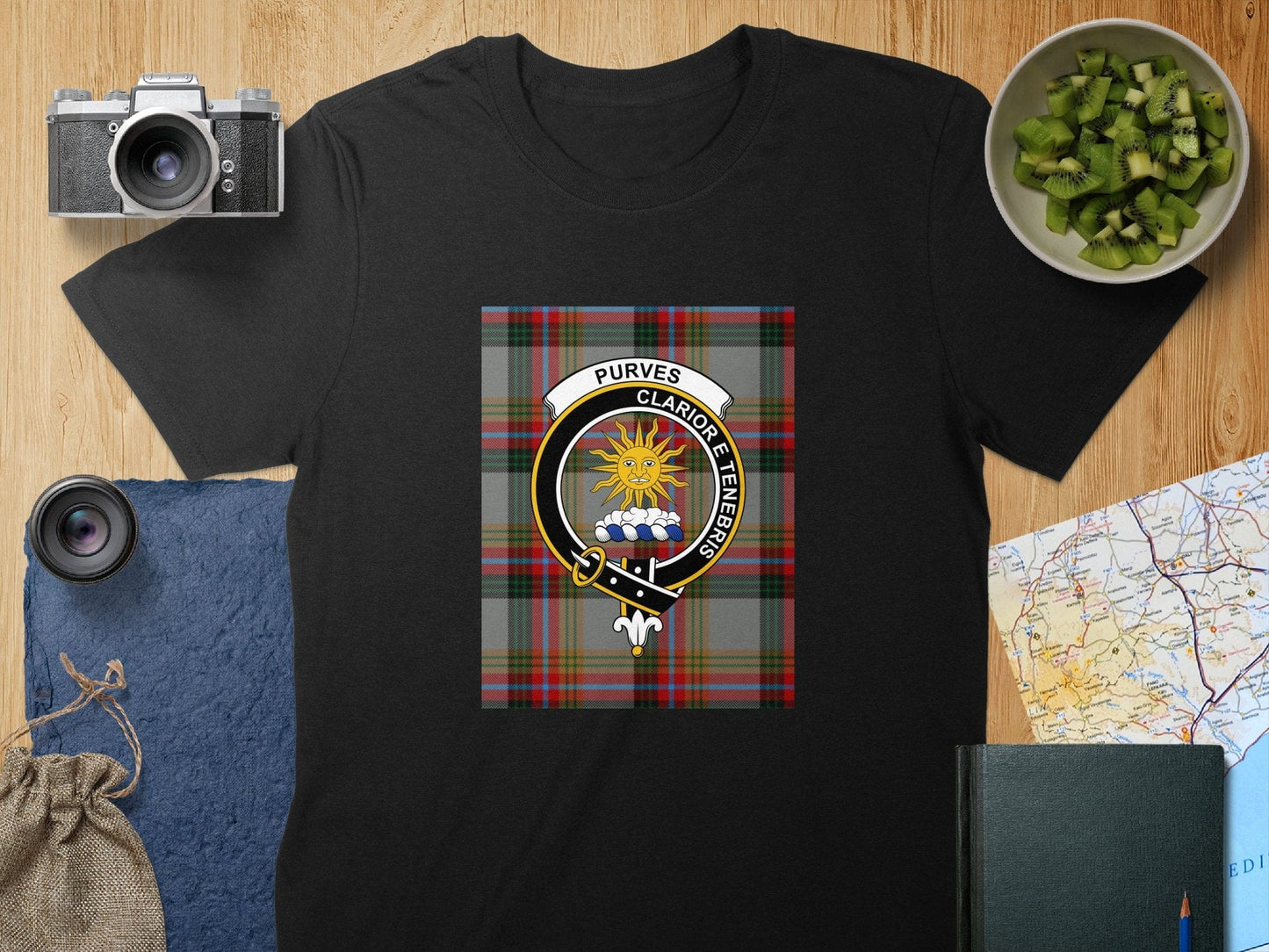 Physical Item S / Black Purves Clan Scottish Tartan Crest Unisex T-Shirt