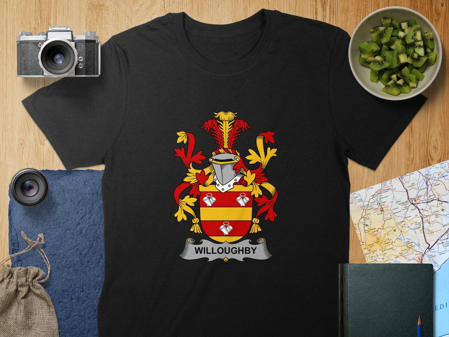 Physical Item S / Black Willoughby Surname Irish Heraldry Unisex T-Shirt