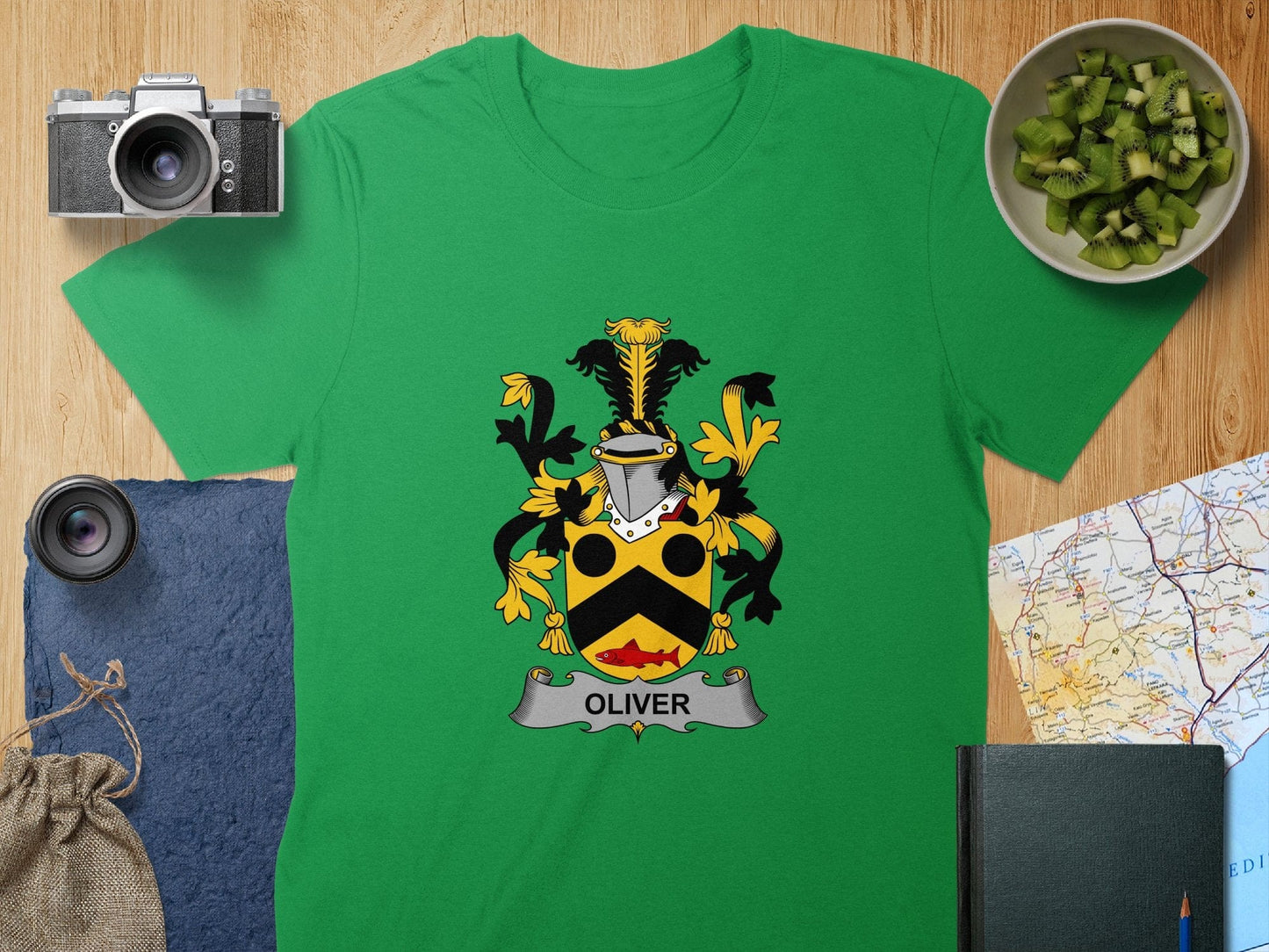 Physical Item S / Irish Green Oliver Surname Irish Heraldry Unisex T-Shirt