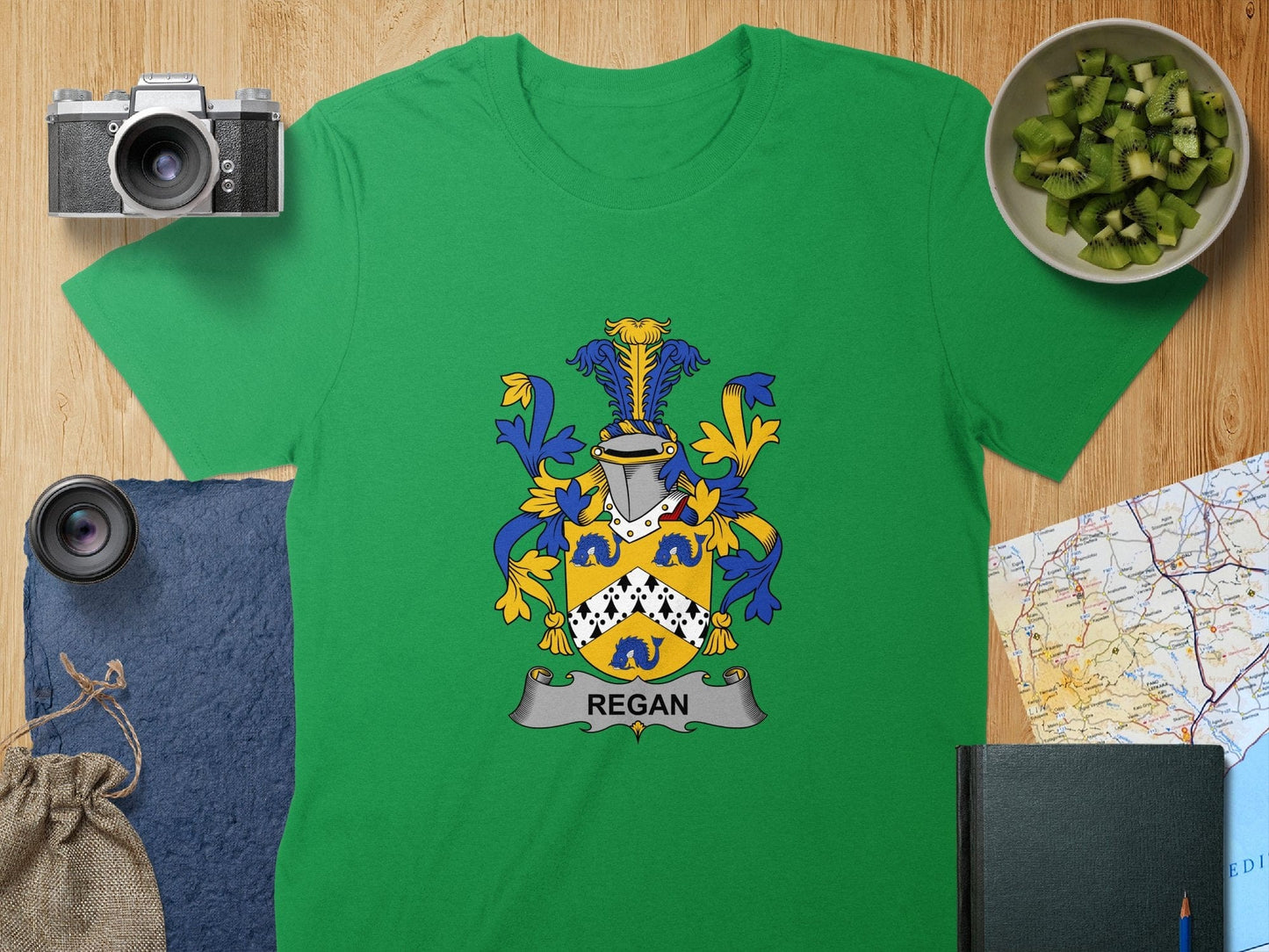 Physical Item S / Irish Green Regan Surname Irish Heraldry Unisex T-Shirt