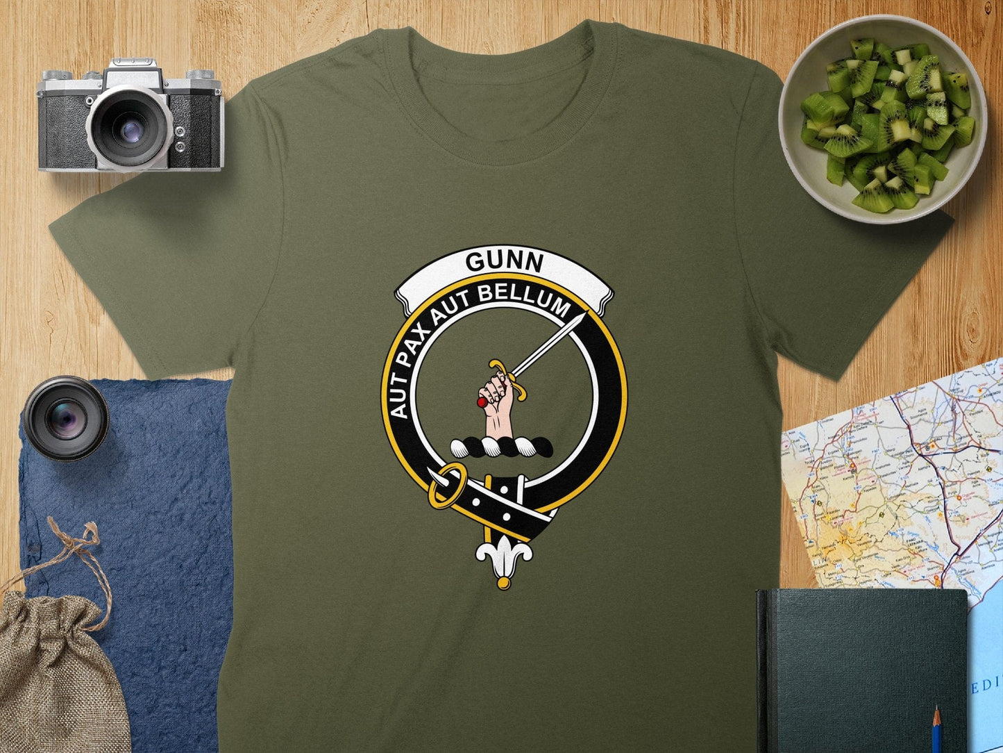 Physical Item S / Military Green Gunn Clan Crest Scottish Unisex T-Shirt