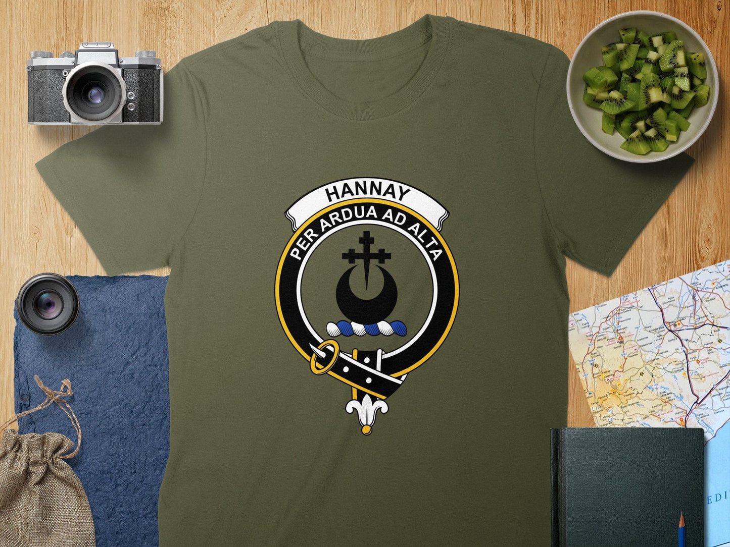 Physical Item S / Military Green Hannay Clan Crest Per Ardua Ad Alta T-Shirt