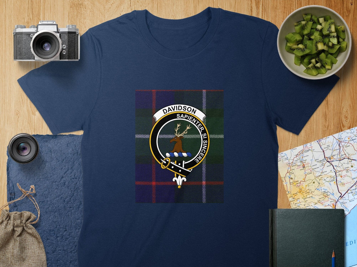 Physical Item S / Navy Davidson Clan Scottish Tartan Crest Unisex T-Shirt